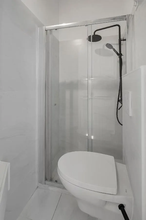 Apartment Small Design Studio - Rosa, Bairro Alto Lisbon Portugal